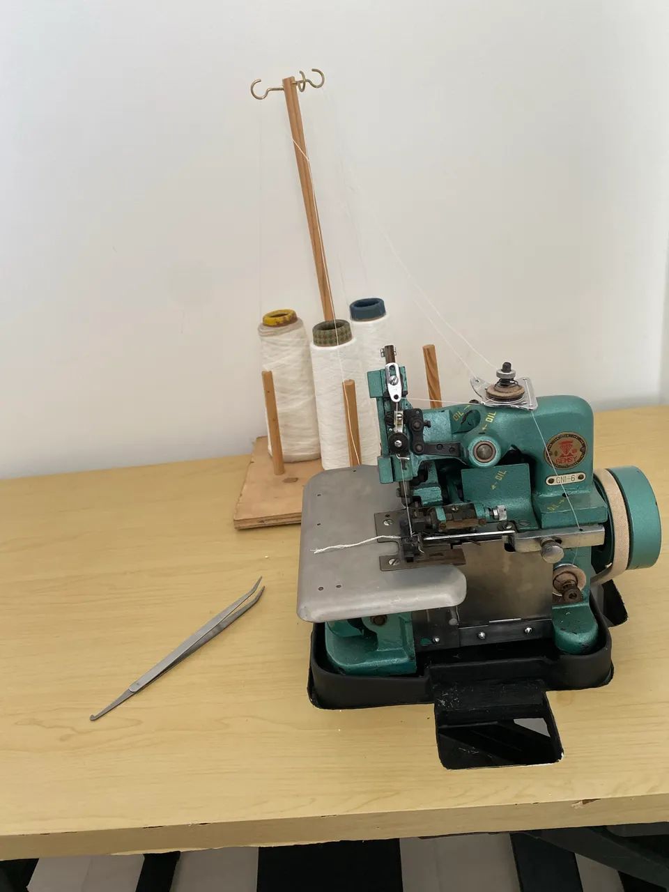 Máquina Overlock Chinesinha à Venda ? - Foto 2