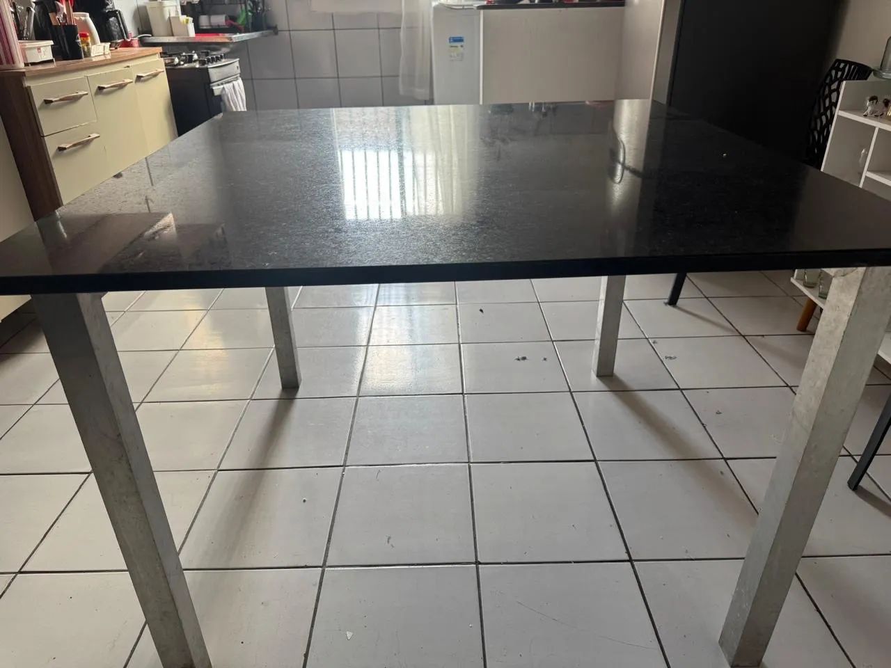Mesa de mármore original com base de alumínio  - Foto 5