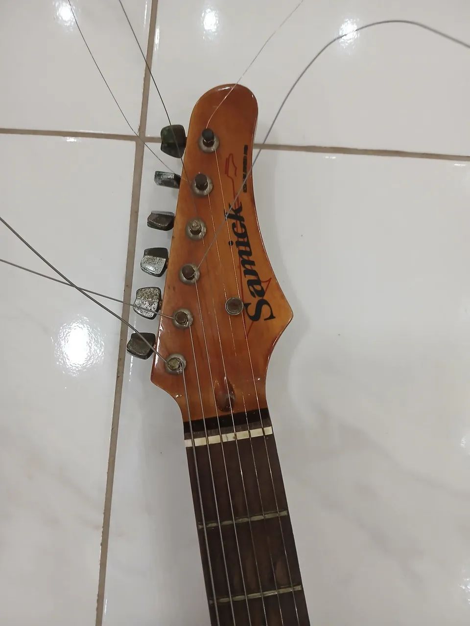 Guitarra Samik - Foto 3