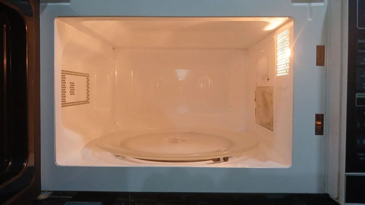 Micro-ondas moderno 