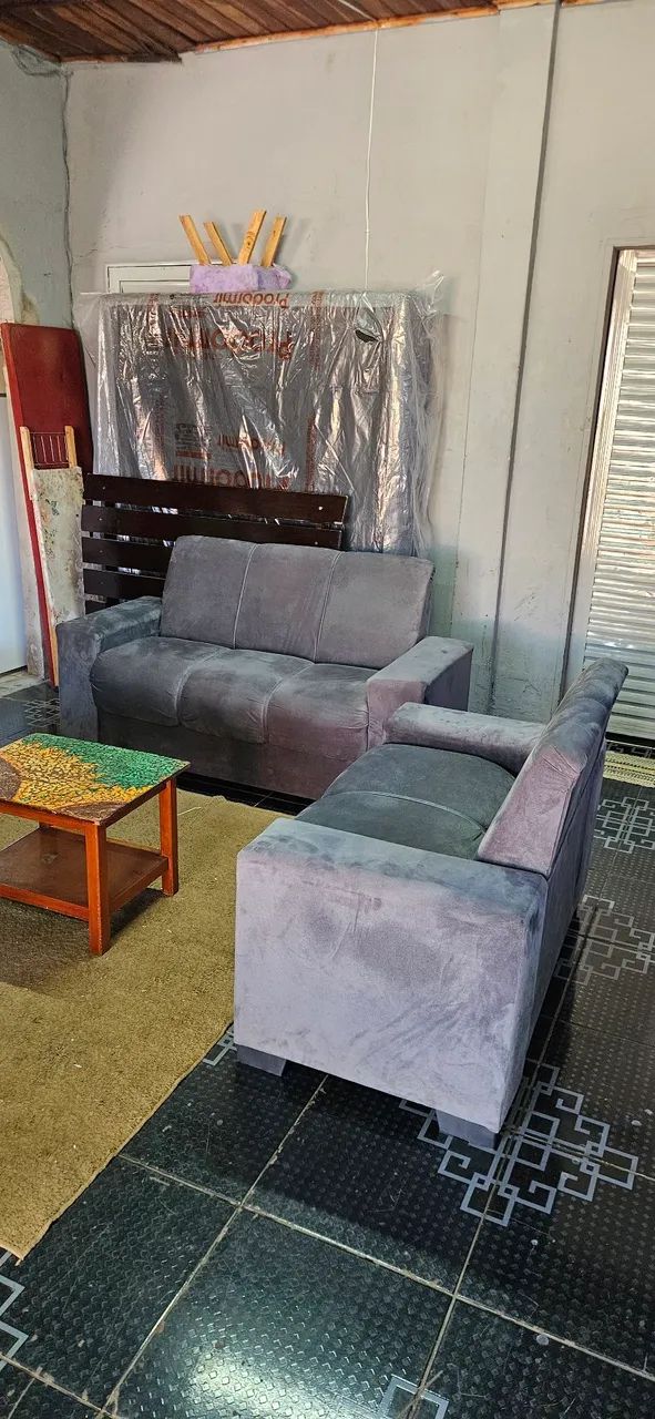 jogo sofa 2 e 3 lugares semi novos tecido suede - entrega grátis  - Foto 3