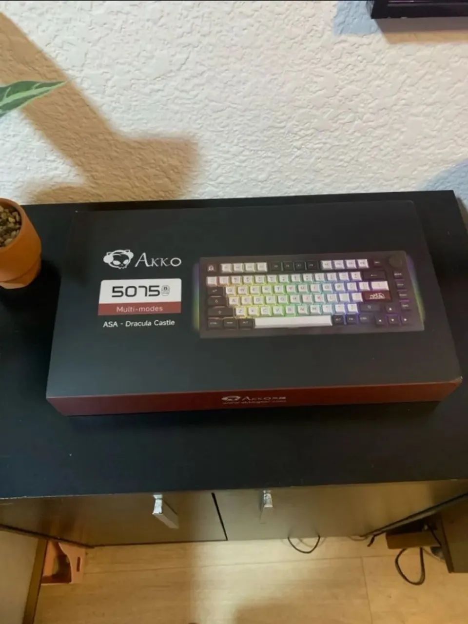 Teclado mecânico Akko 5075 Drácula Castle  - Foto 2
