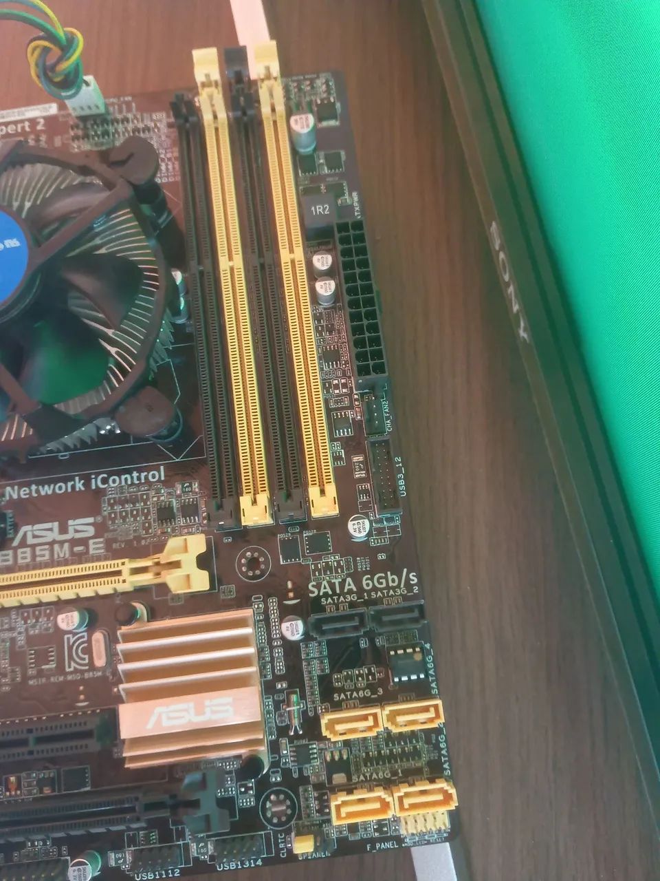 KIT PLACA MÃE B85 COM I3 4160 E 7GB DE RAM  - Foto 4