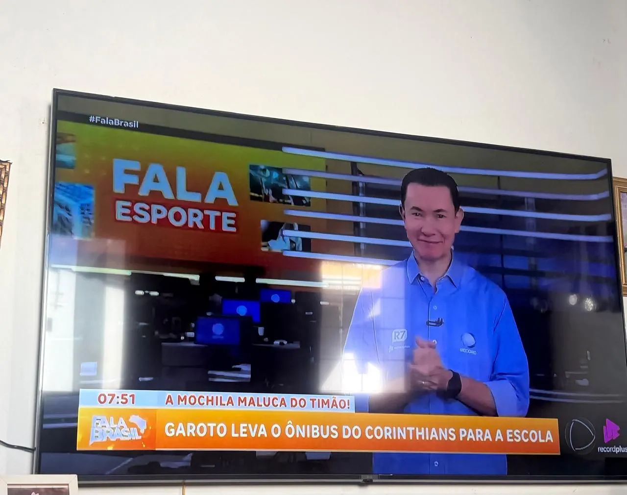Tv smart 75 polegadas nova 