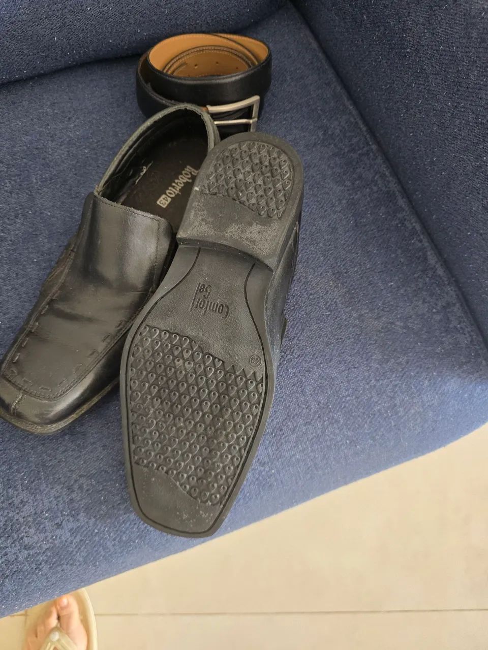 Vendo sapato 100% couro com cinto em couro 