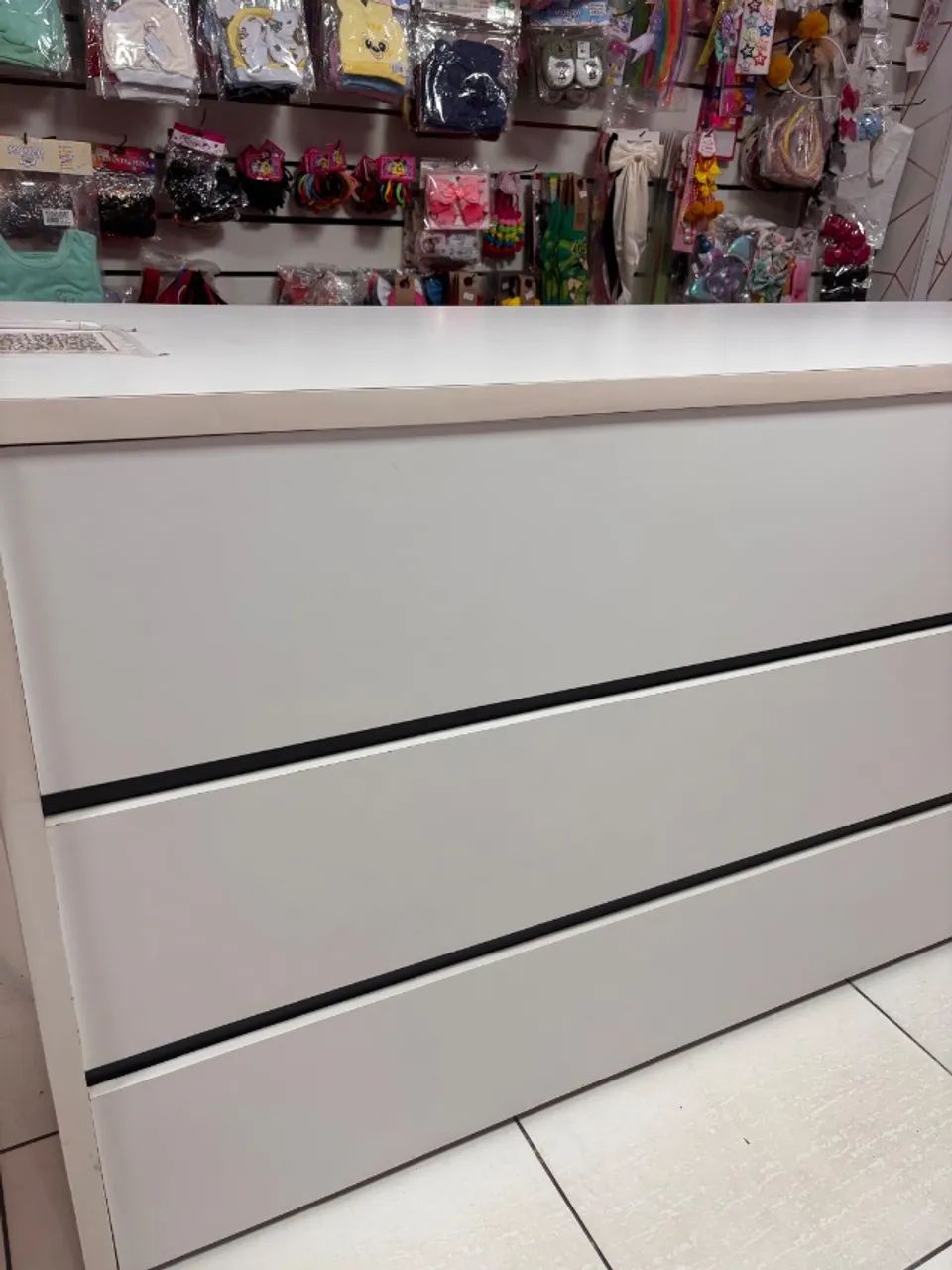 BALCÃO DE ROUPA