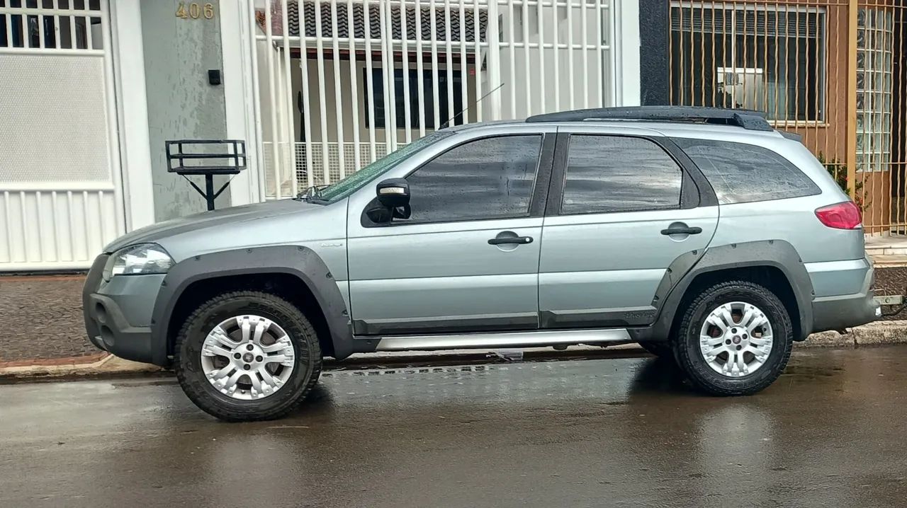 Fiat Palio Week.adv.lock.dualogic 1.8 Flex 2012