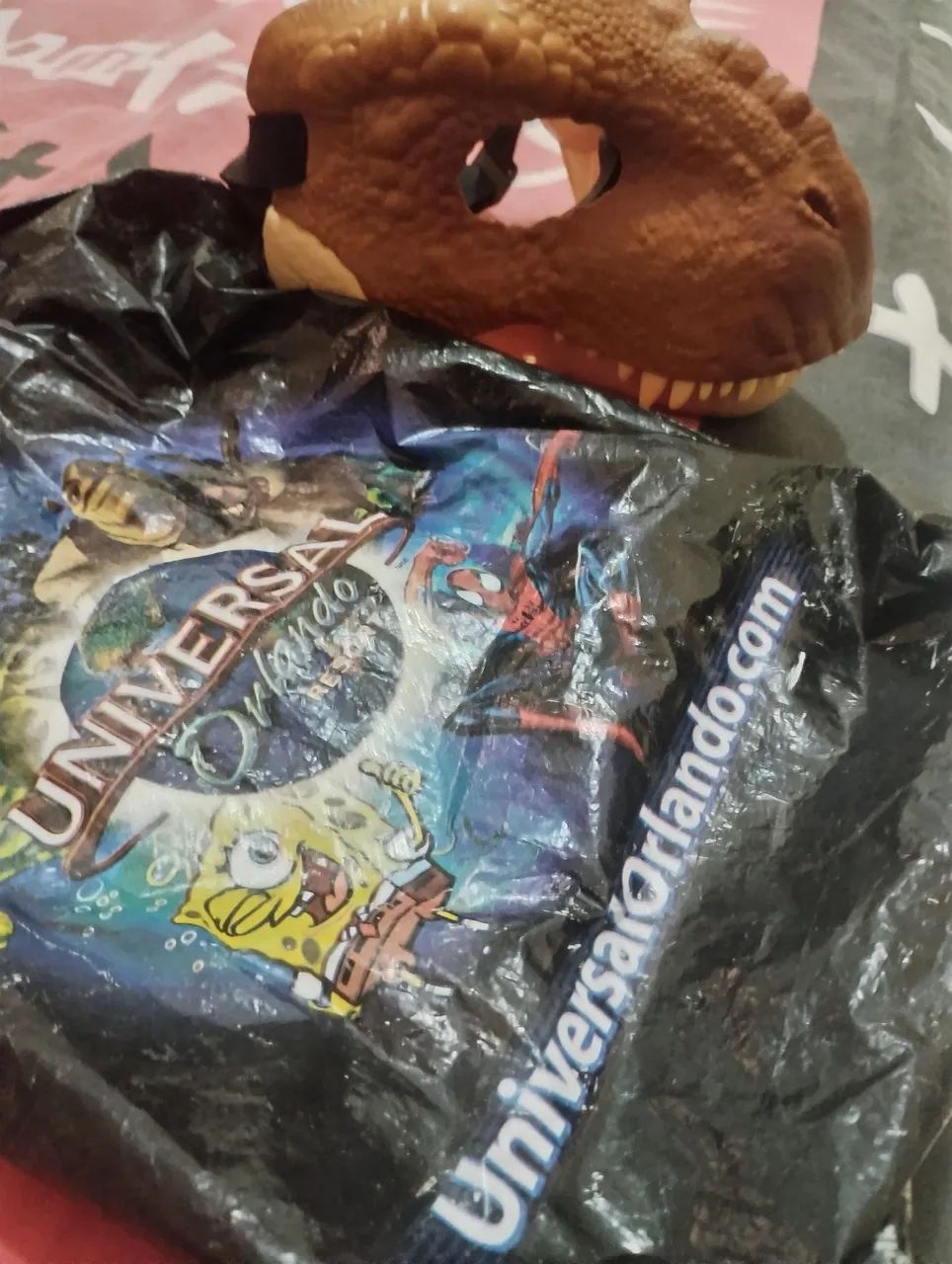 Máscara de dinossauro  - Foto 5