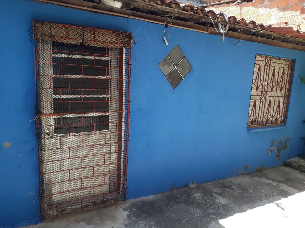 Casa simples nos fundo 
