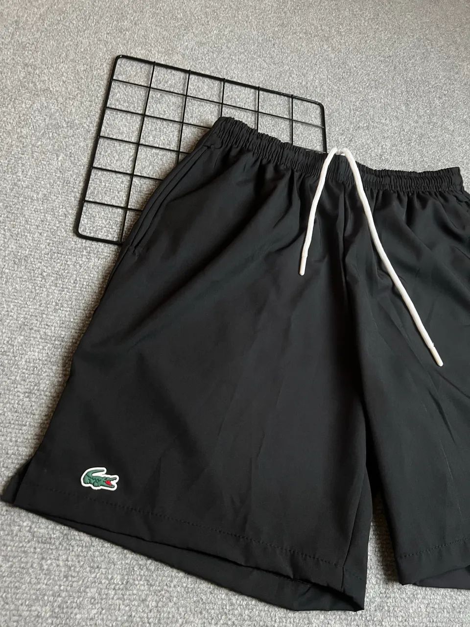 Bermuda Lacoste Sport Preta - Foto 2