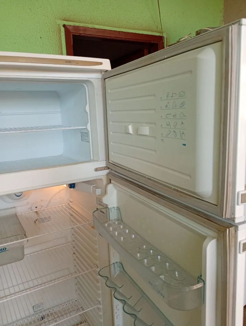 Geladeira 380L - Foto 5