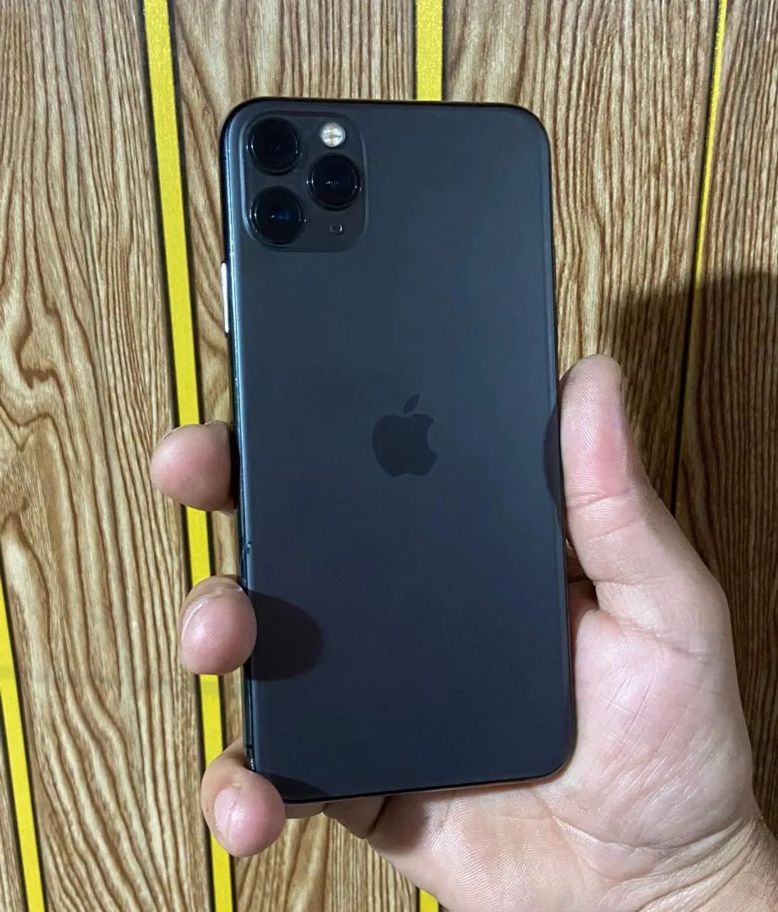 IPHONE 11 PRO MAX - Foto 3