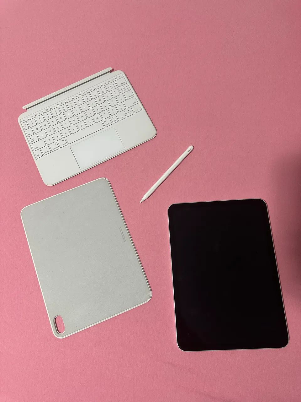 IPad 10 64 gb + Apple Pencil + Magic Keyboard - Foto 2