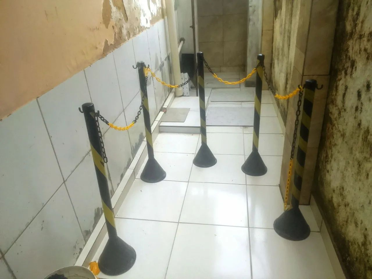 Pedestal / poste de sinalização zebrado - Foto 4