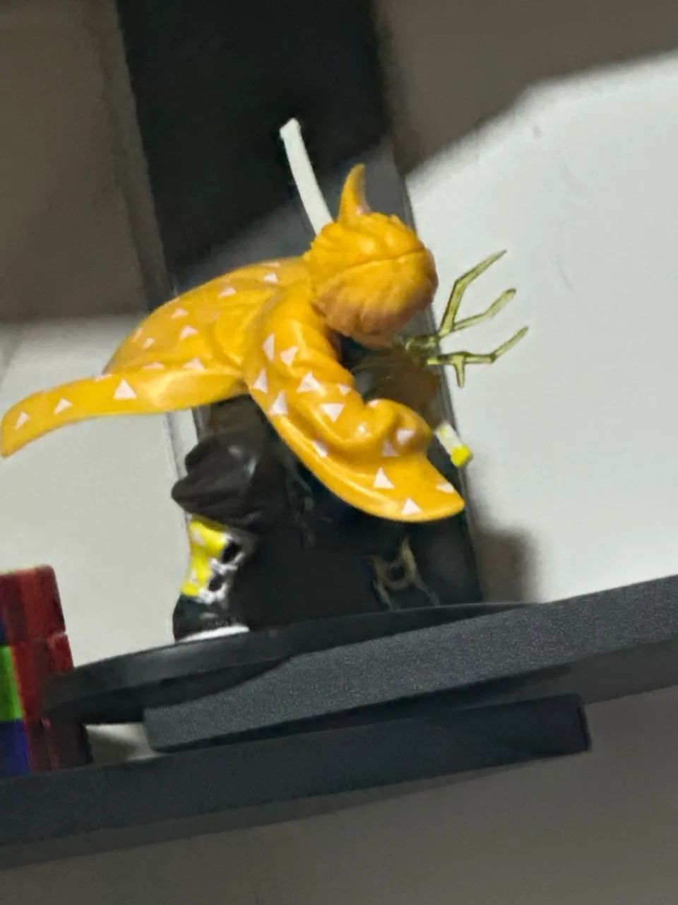 Action figure zenitsu