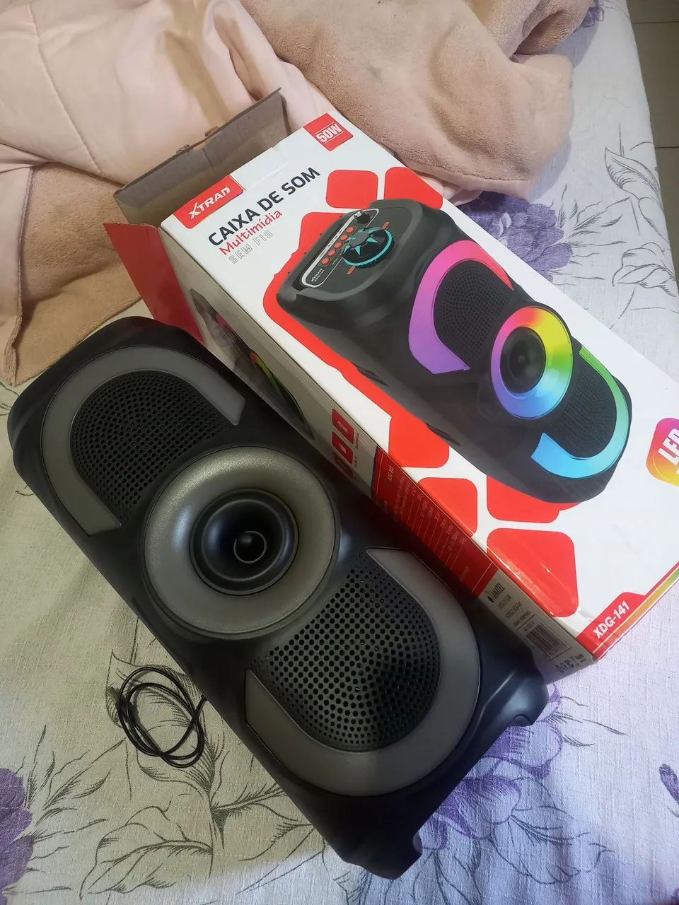 Vendo caixa de som XTRAND 