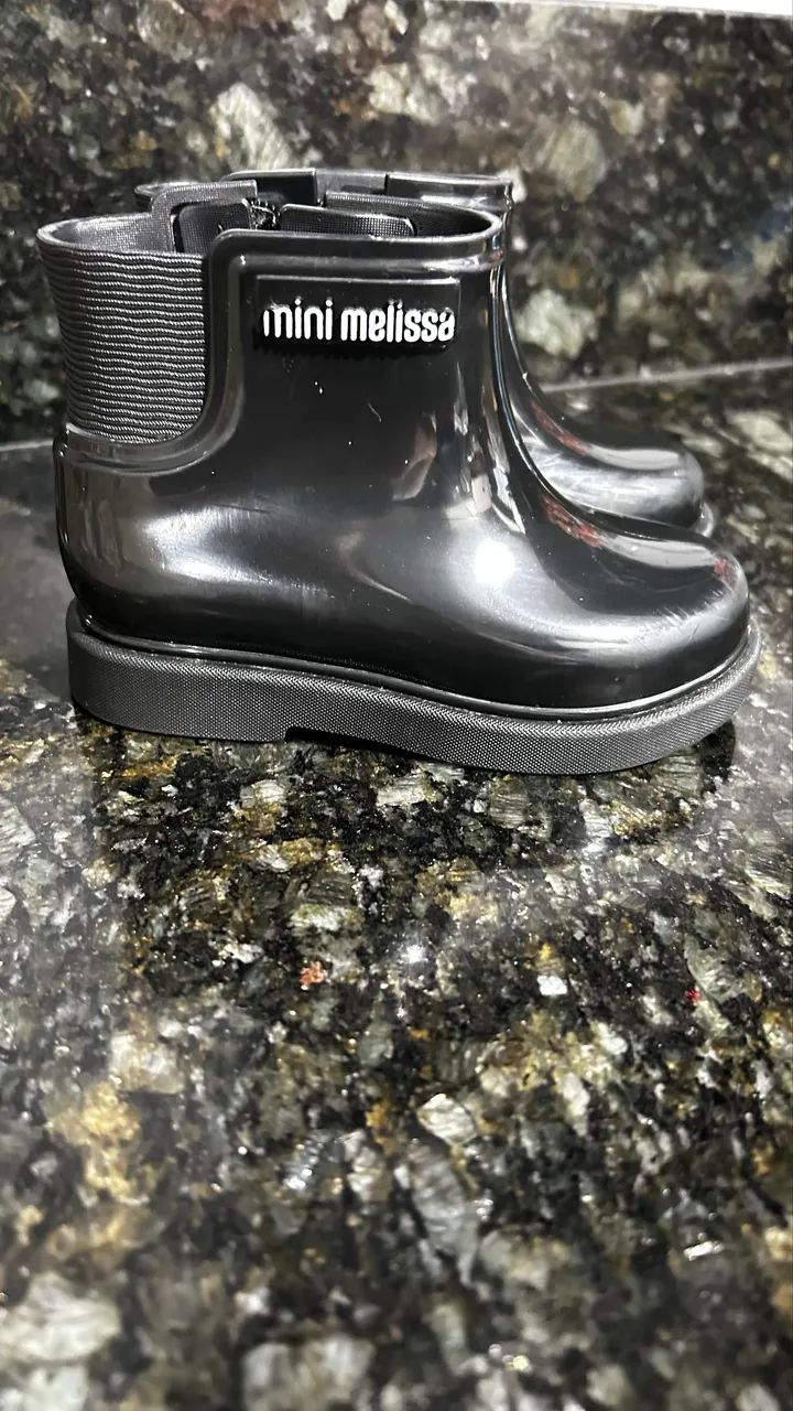 Bota Melissa tamanho 22