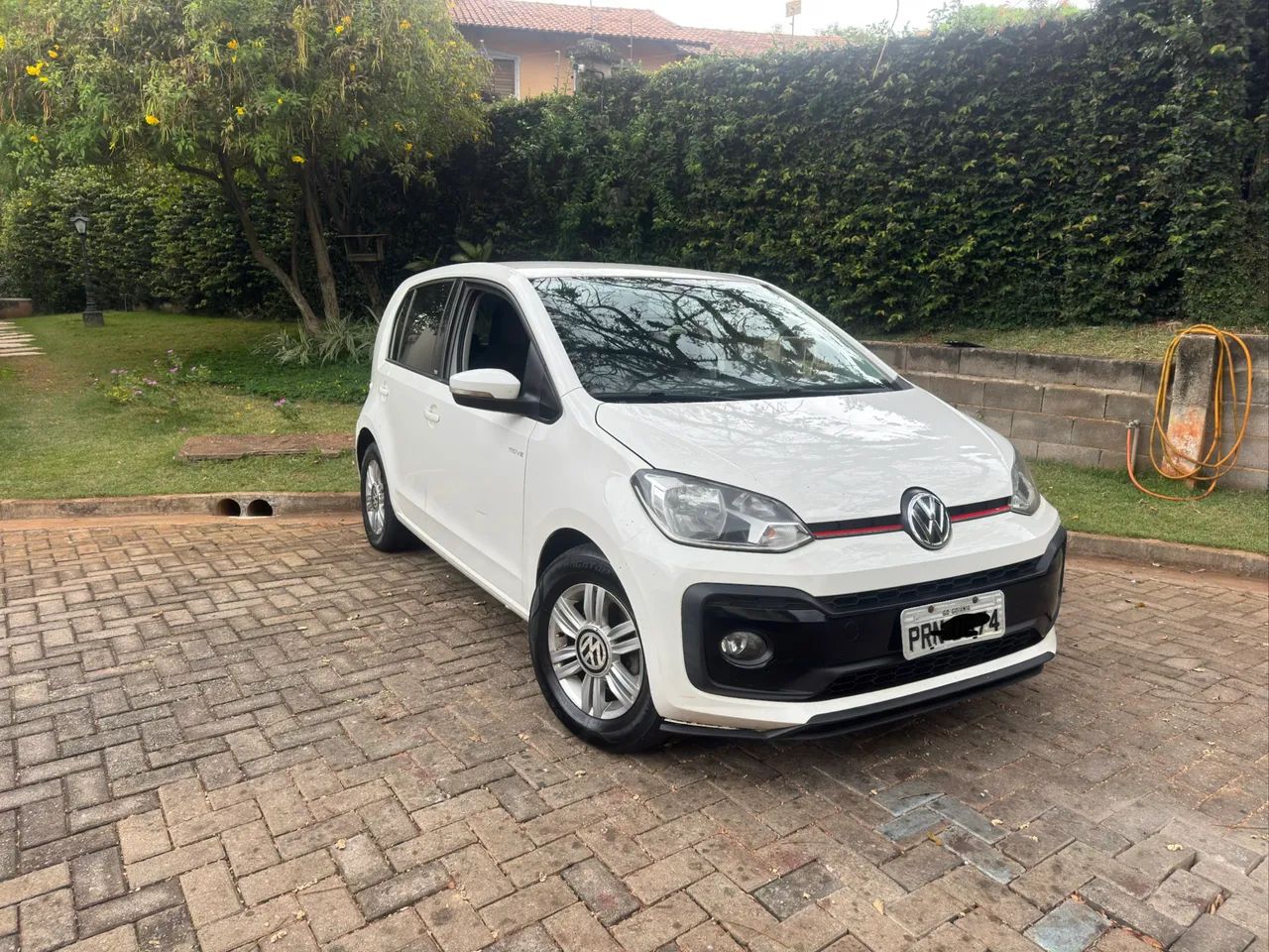 Volkswagen Up! up! move 1.0 TSI Total Flex 12V 5p 2018