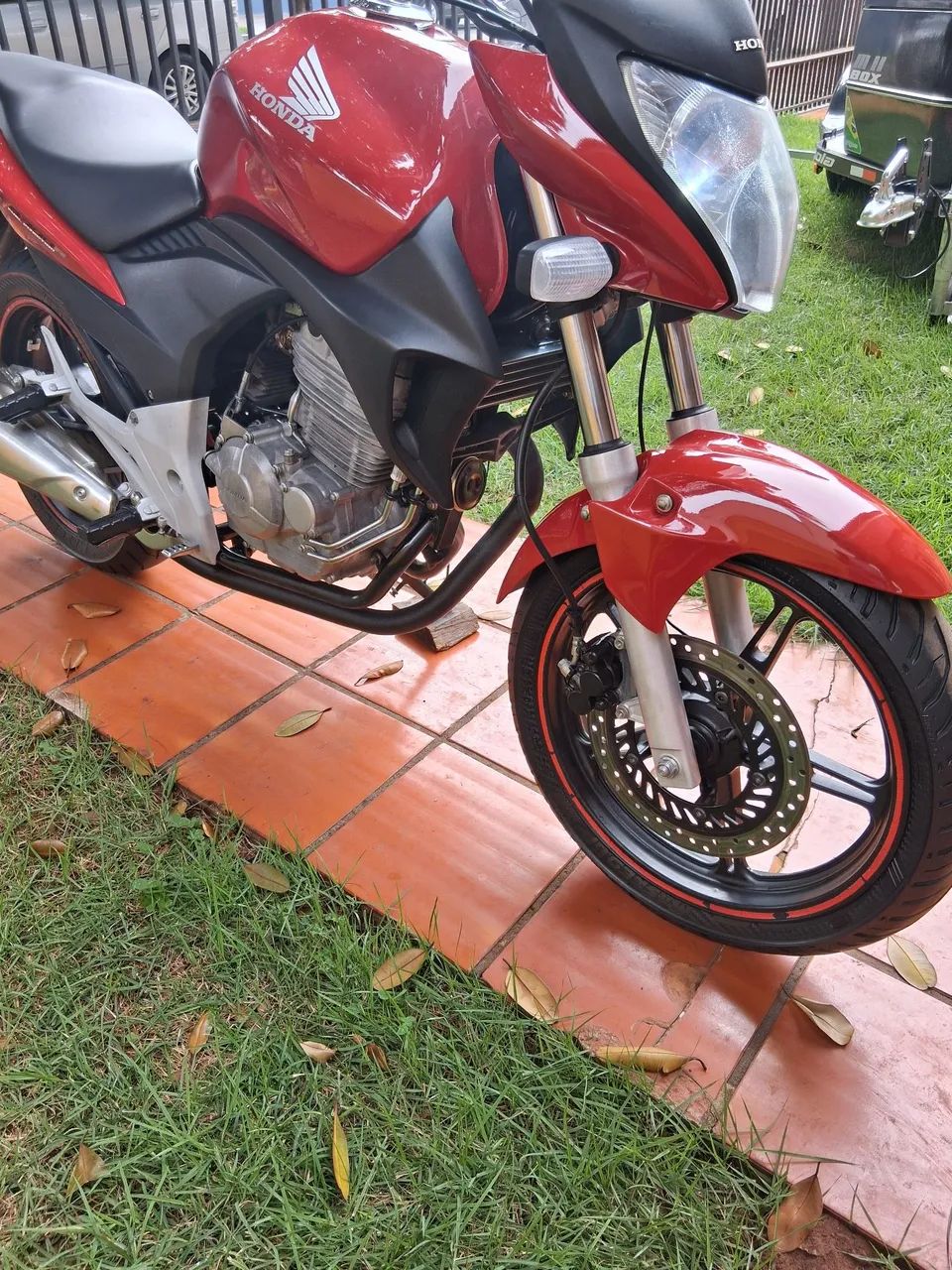Cb 300 ano 2012 - Foto 2
