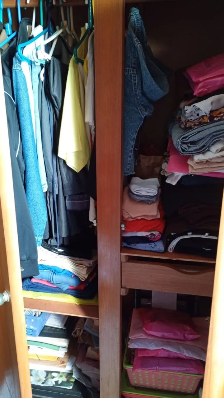 Guarda-roupa de madeira - Foto 3