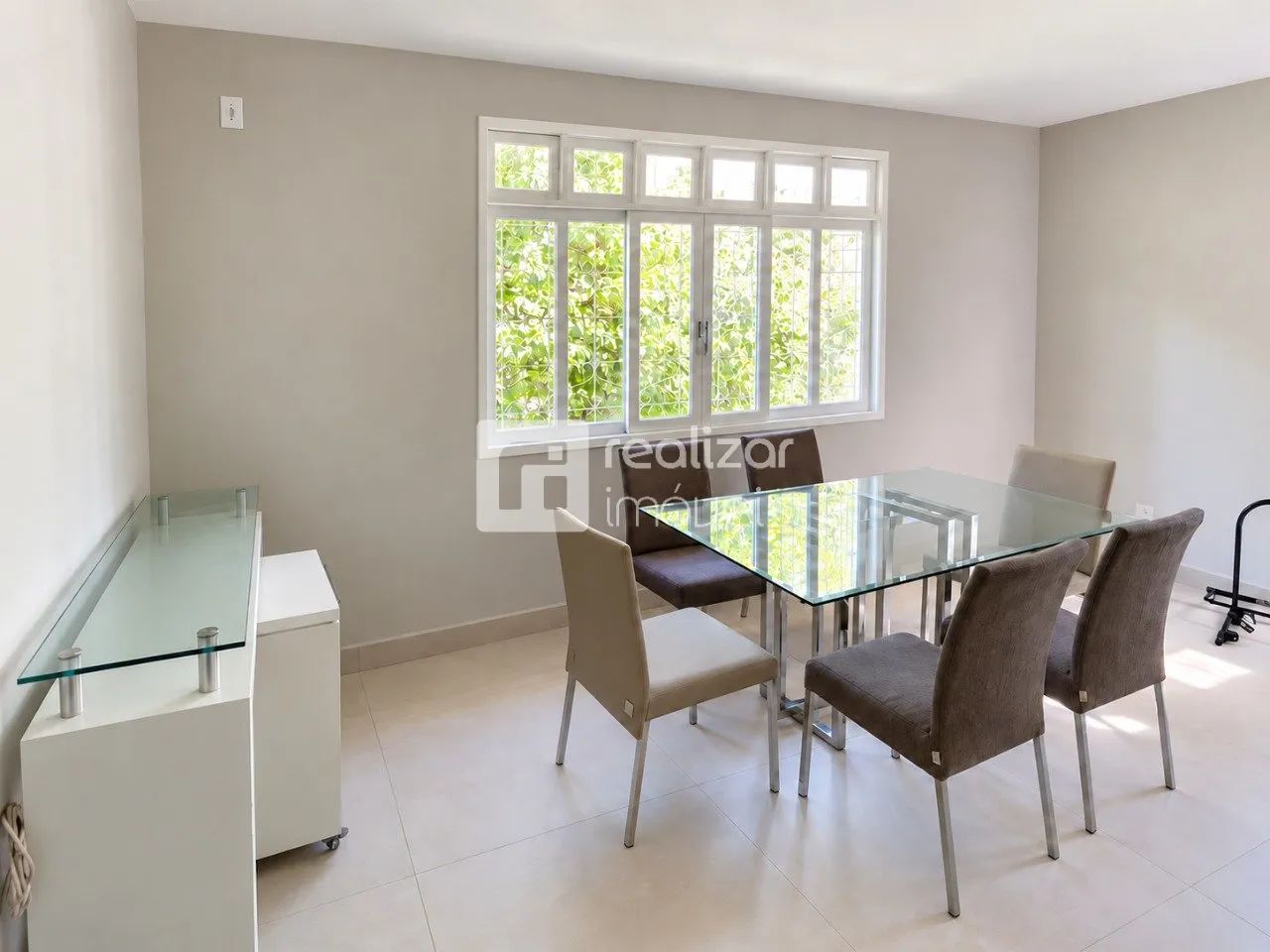 Casa com 3 dormitórios, sendo 1 suíte, no Abraão - Foto 4