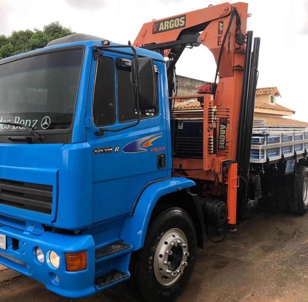 MB 1418 MUNCK DE 21.5 TONELADAS 