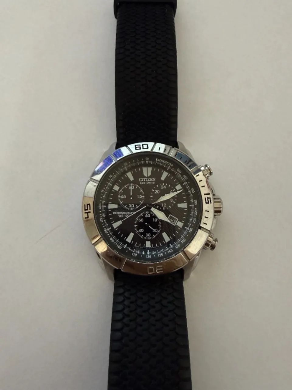 Citizen Eco-Drive Chronograph (Resistência à Água WR 100)