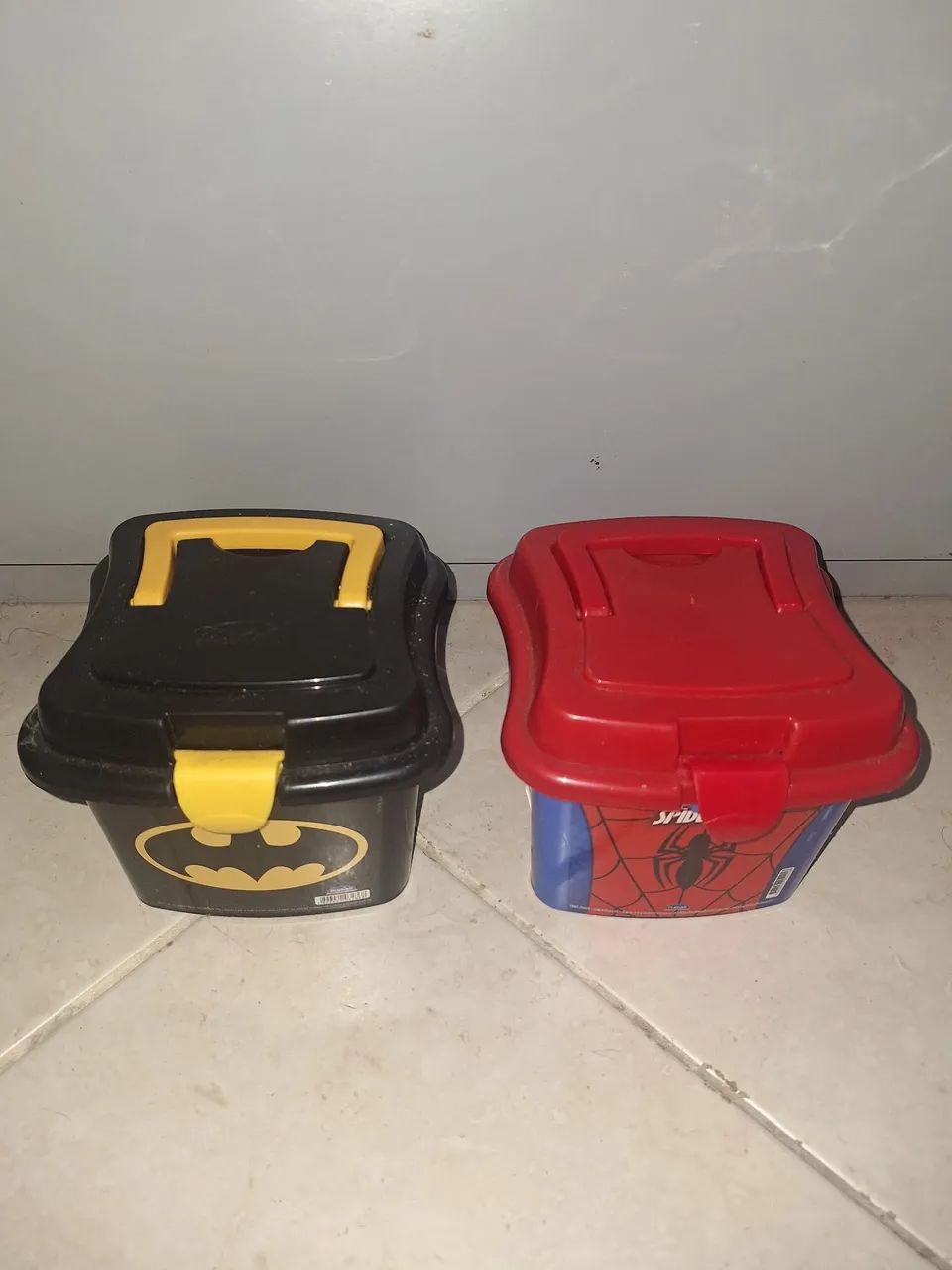 2 Lancheiras. Novas. 