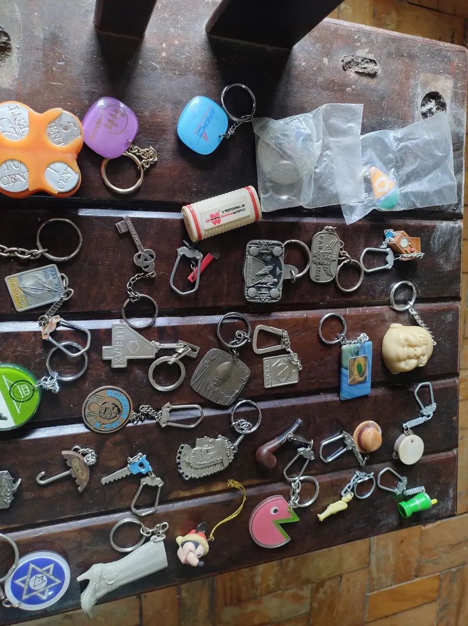 Lote de chaveiros diversos. - Foto 5