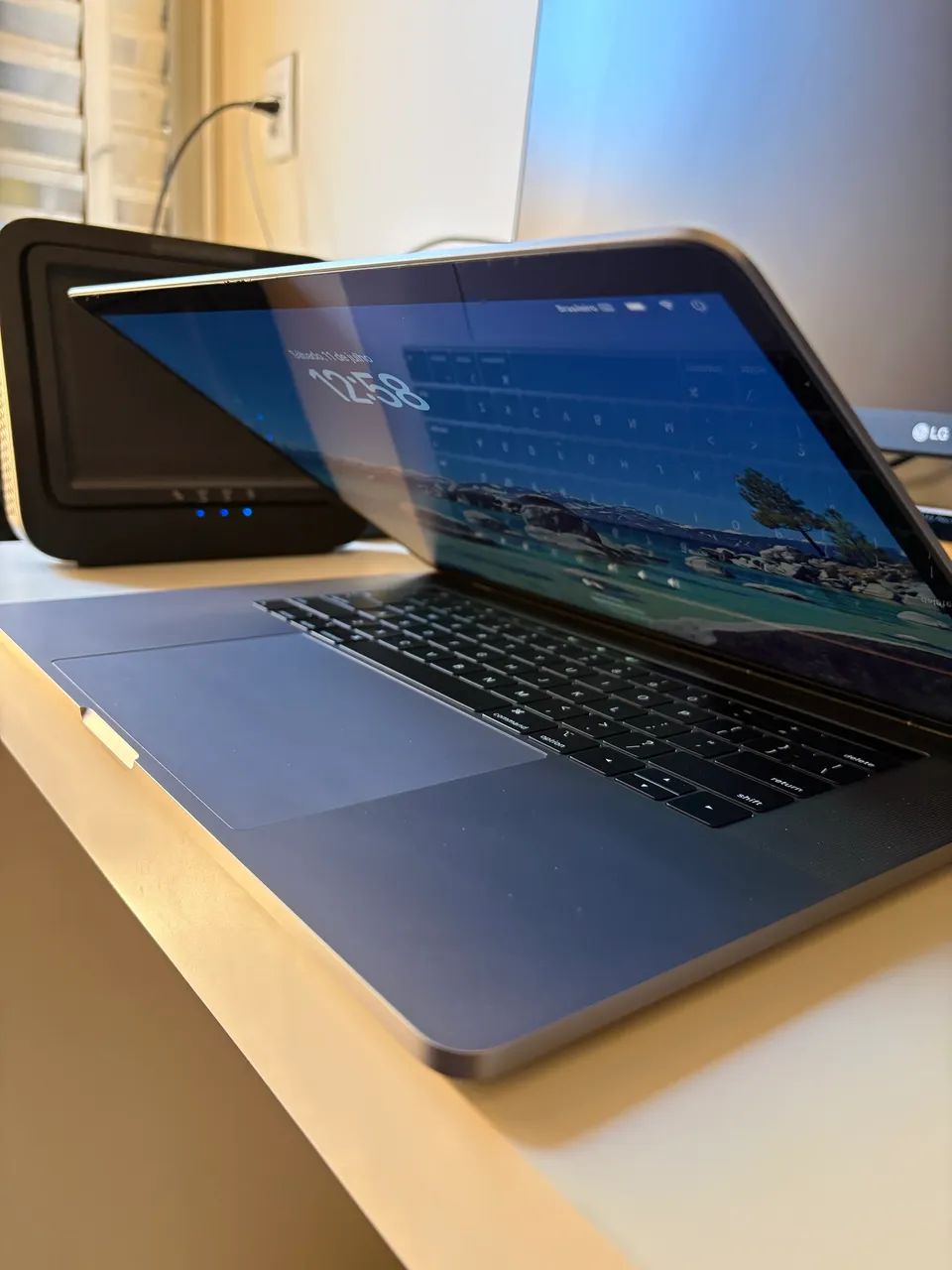 MacBook Pro 15 Retina 2019 i7 32GB 512 SSD Radeon Pro 560X