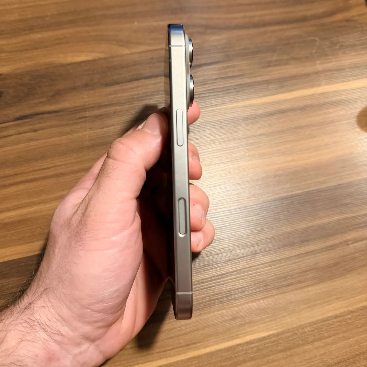 iPhone 16 Pro 1Tb - Titânio - Semi Novo - Foto 3