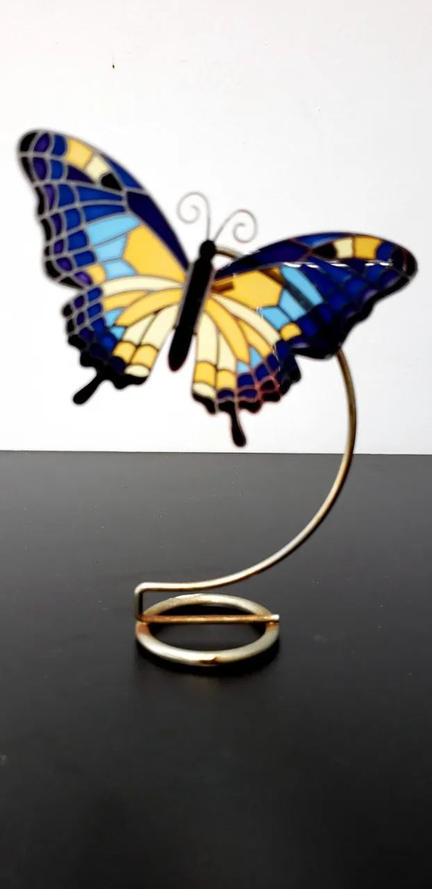 Escultura de Borboleta Azul