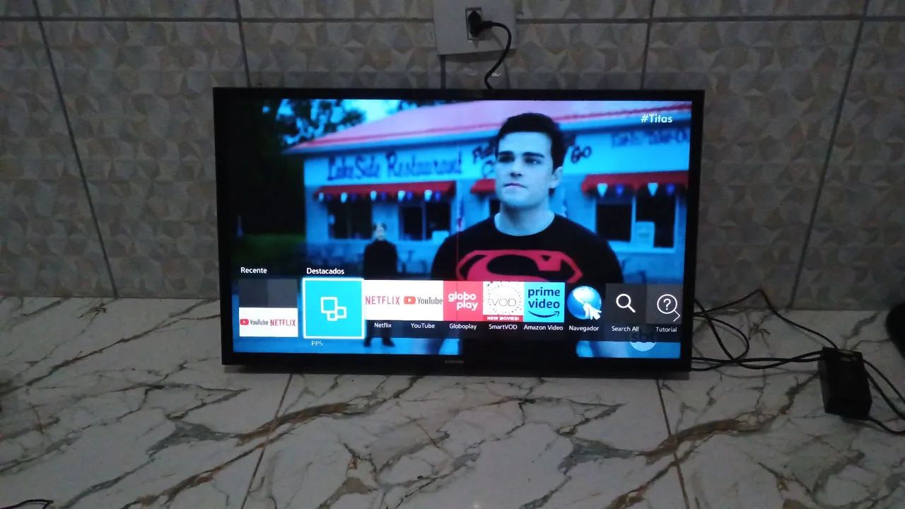 Tv Samsung 32 polegadas smart leia o anúncio 