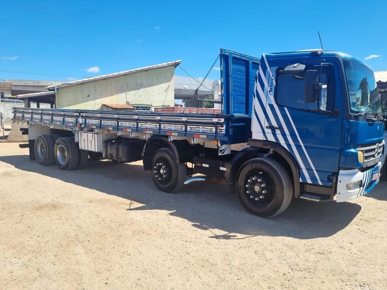 Caminhão 2425 - Foto 2