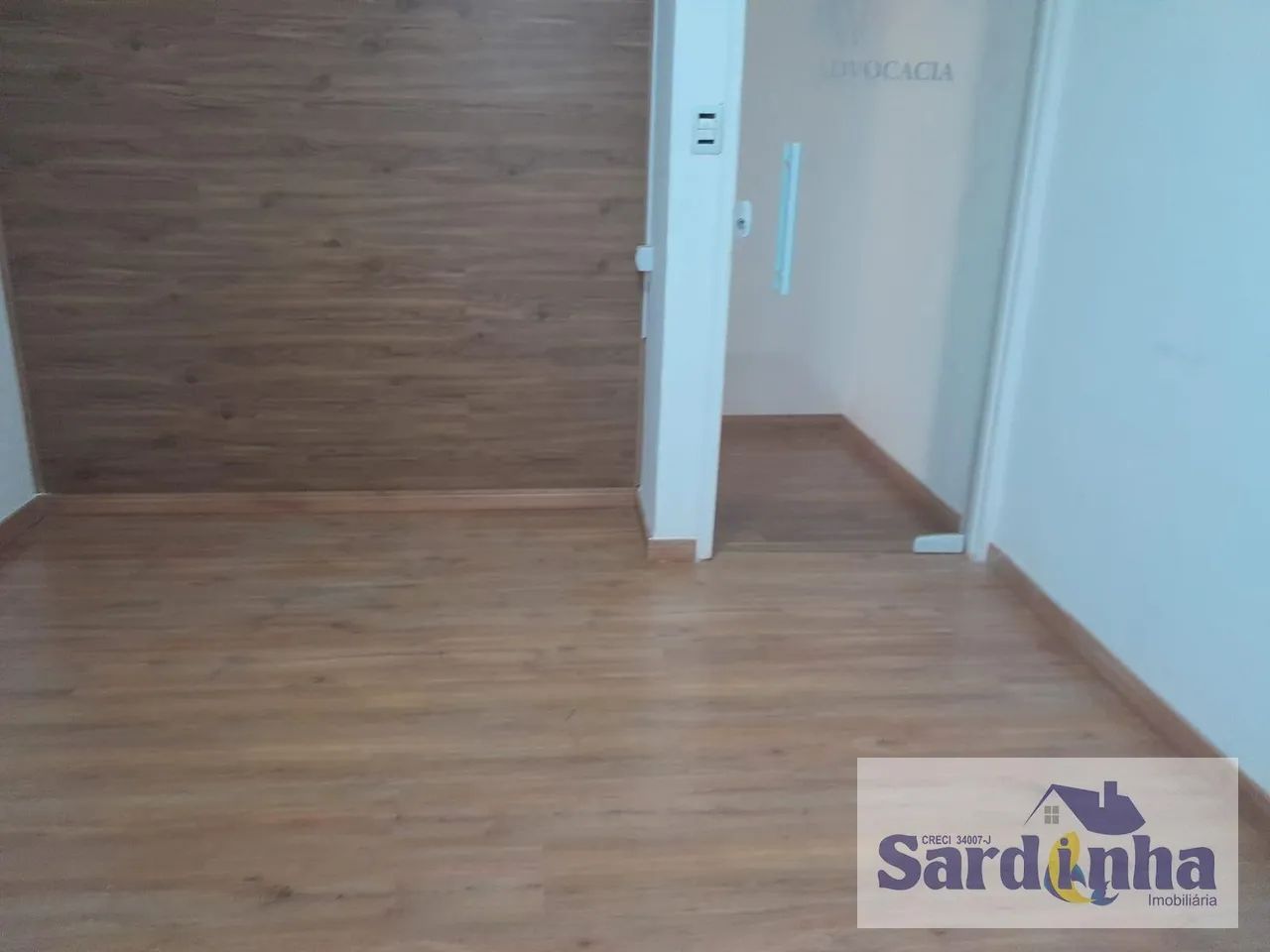 Sala Comercial para Locação em Taboão da Serra - 40m²
