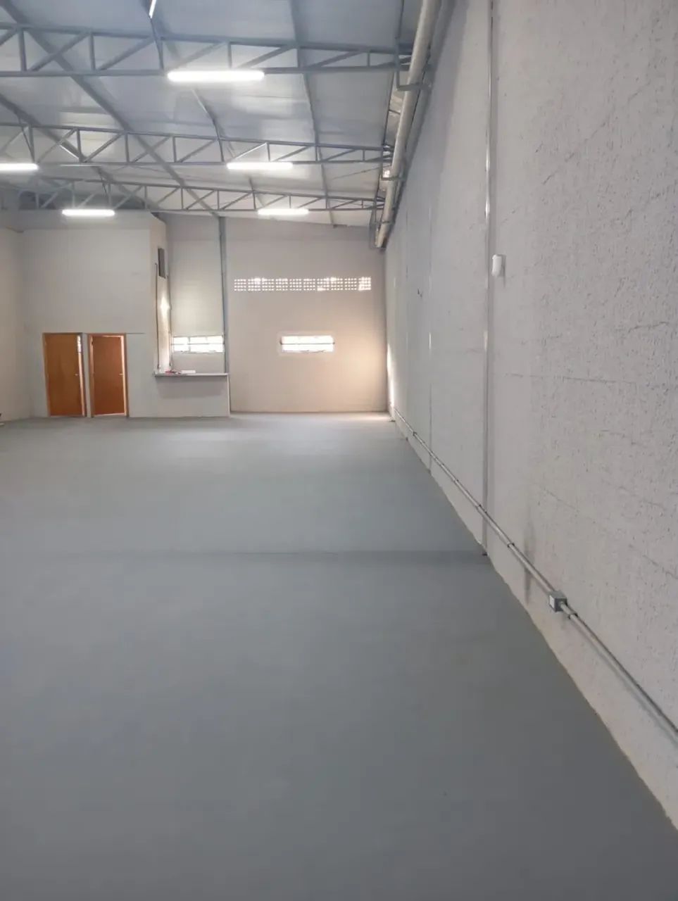 02 Galpão Comercial Podendo aluga separado