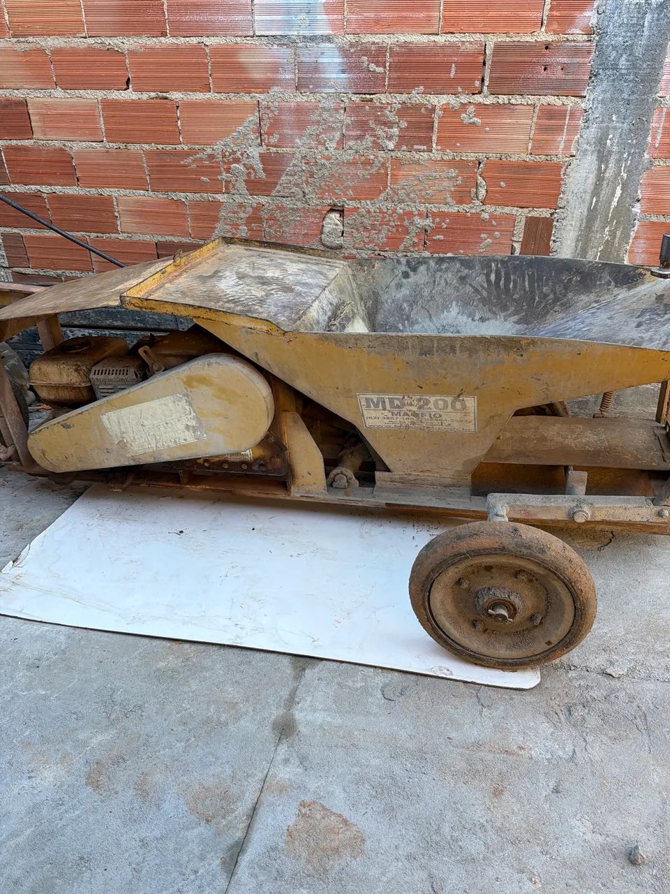 Máquina de meio fio