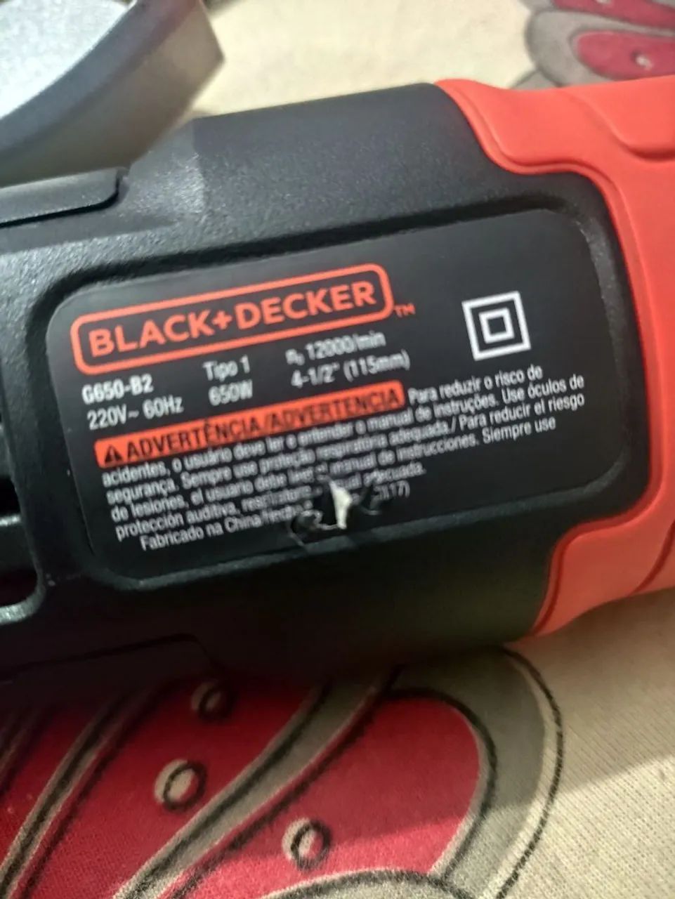 Esmerilhadeira Angular Black+Decker G650 - Foto 2
