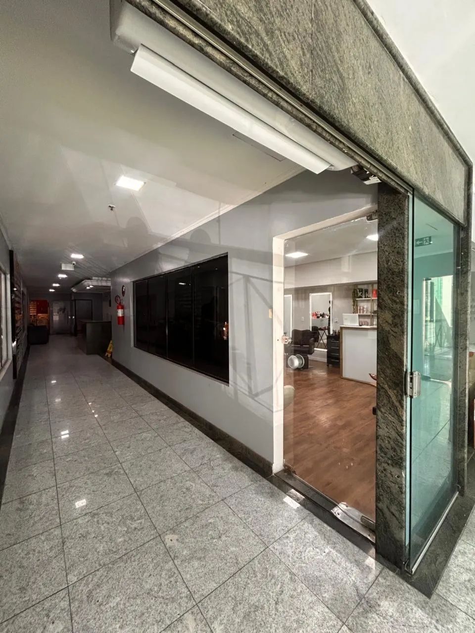 Sala à venda no Empresarial Tancredo Neves - Boa Viagem
