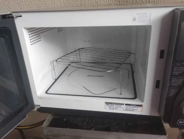 Microondas Brastemp ative 220v seminovo - Foto 4