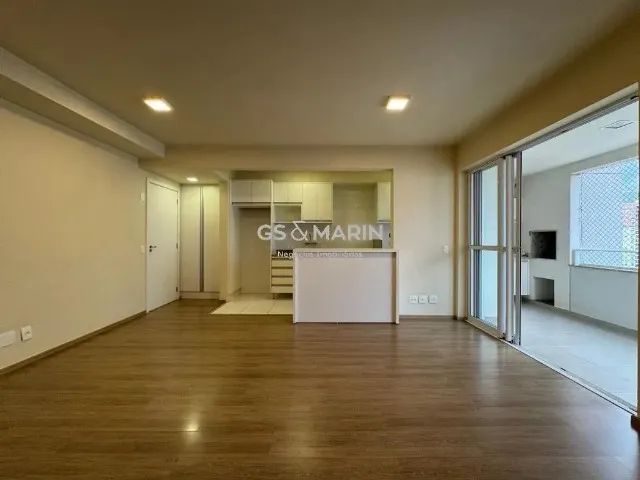 Ed. Cosmopolitan Residence: apartamento com sacada e 2 vagas