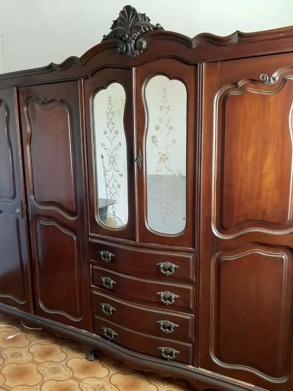Vendo guarda roupa madeira  - Foto 2