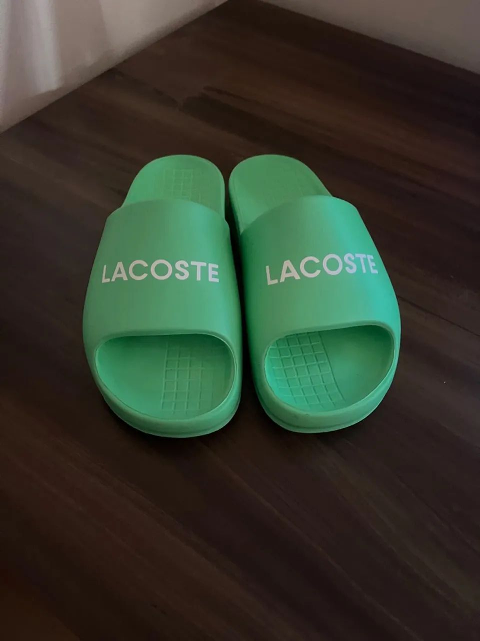 Chinelo Lacoste original nunca usado  - Foto 2
