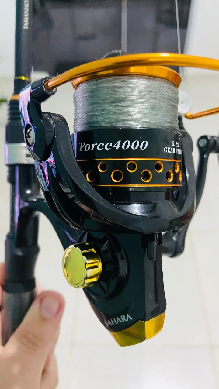 Vara de Pesca Com Molinete 
