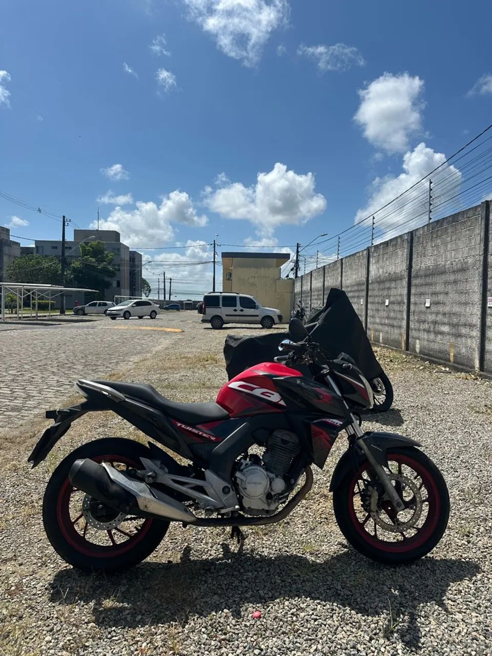 CB TWISTER 250F  - Foto 3