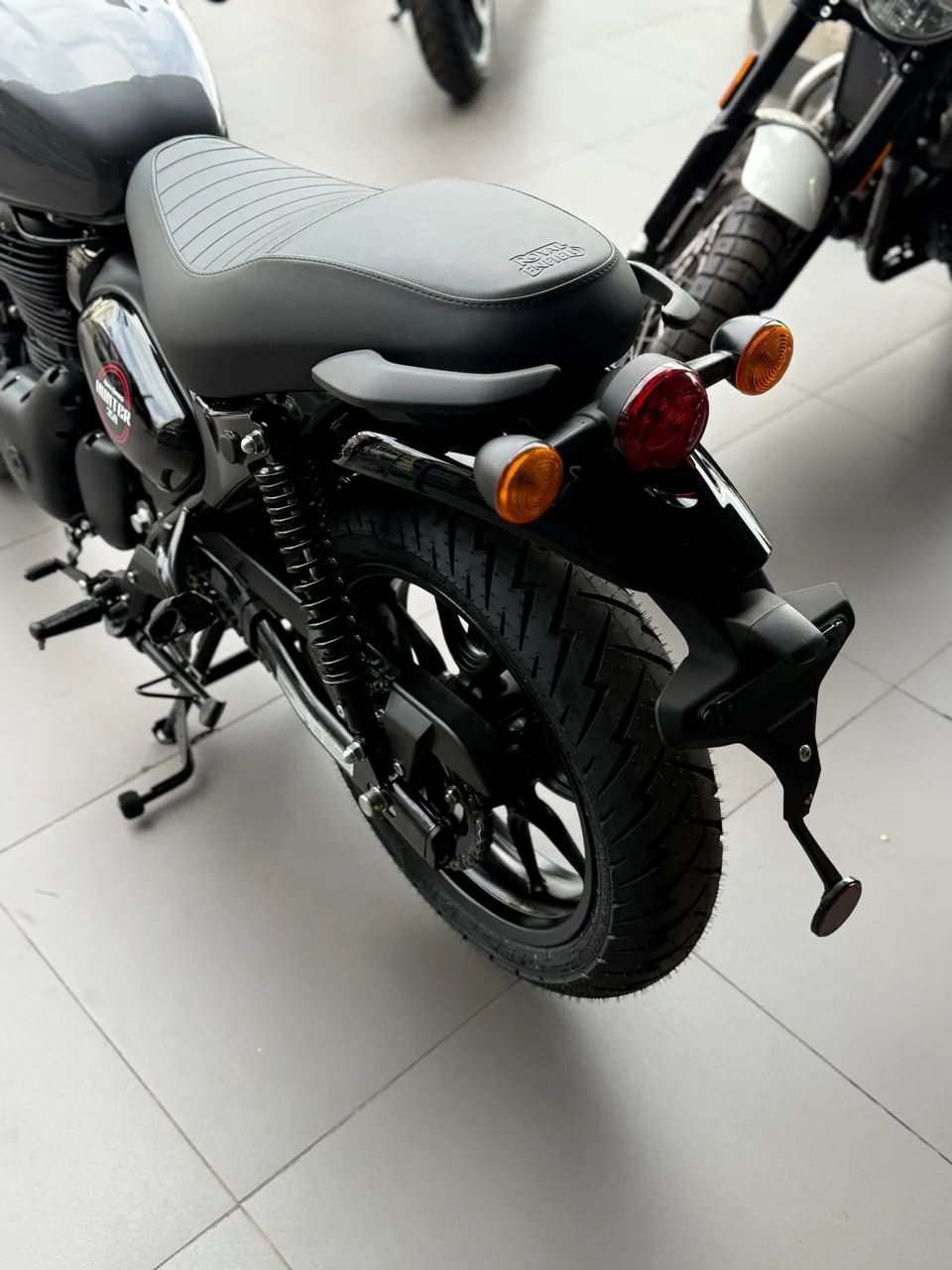HUNTER DAPPER GREY 350 - Foto 5