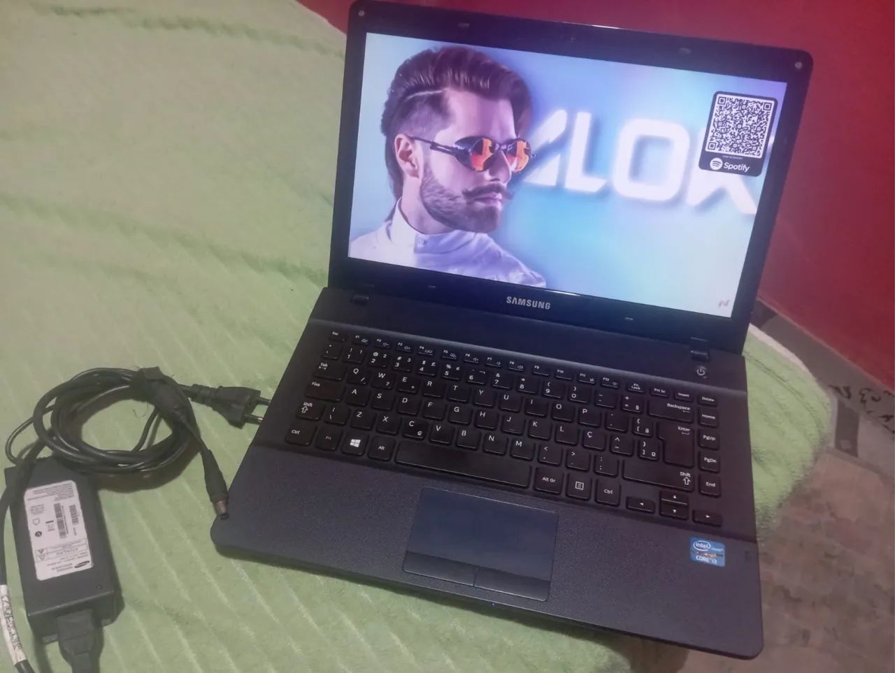 Notebook Samsung / 6 GB memoria / core i3 / HDM/ bluetooth - Foto 3