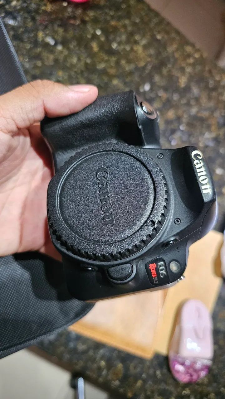 Câmera Canon Sl2 + Bateria + alça e bolsa - Foto 2