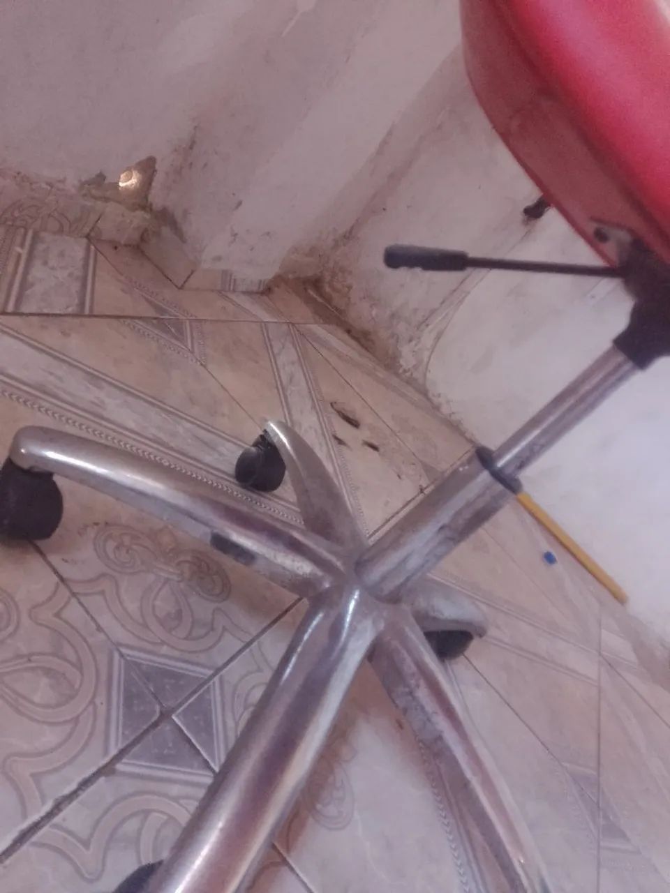 Cadeira pra cabeleireiro  - Foto 4