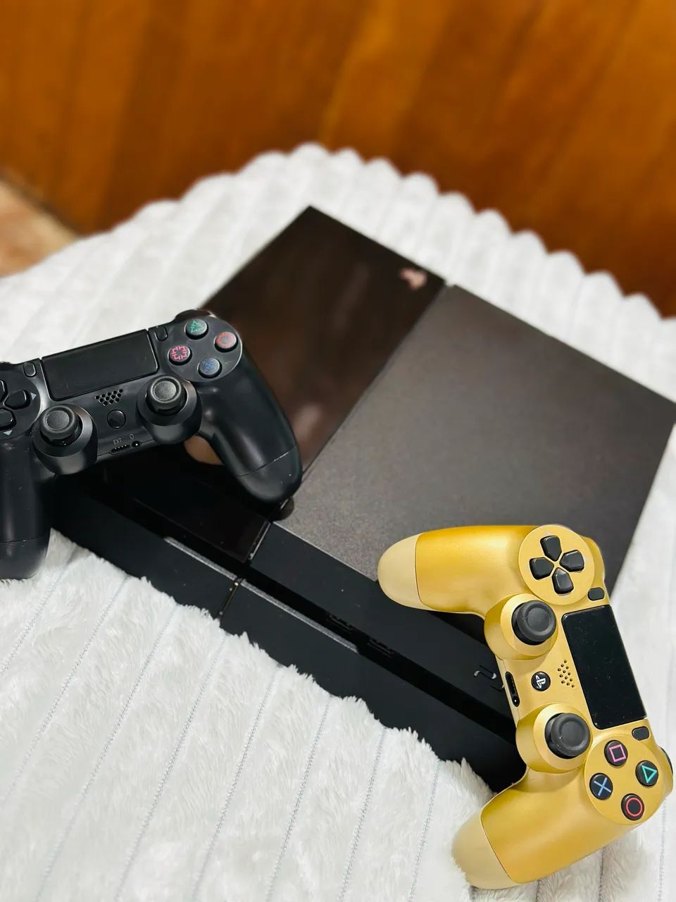 PlayStation 4 - Ótimo estado!